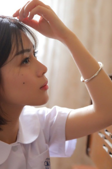 丧尸的乳房电影